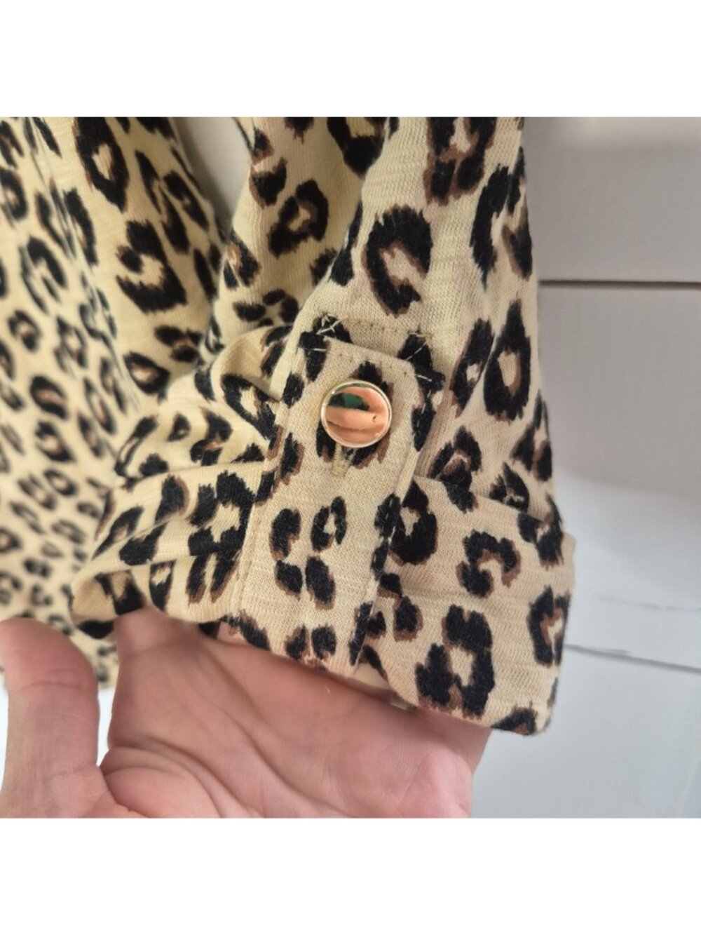 Chicos Leopard Print 3/4 Sleeve Top XS 00 Beige & Black Lightweight Cotton Blend - Picture 6 of 6